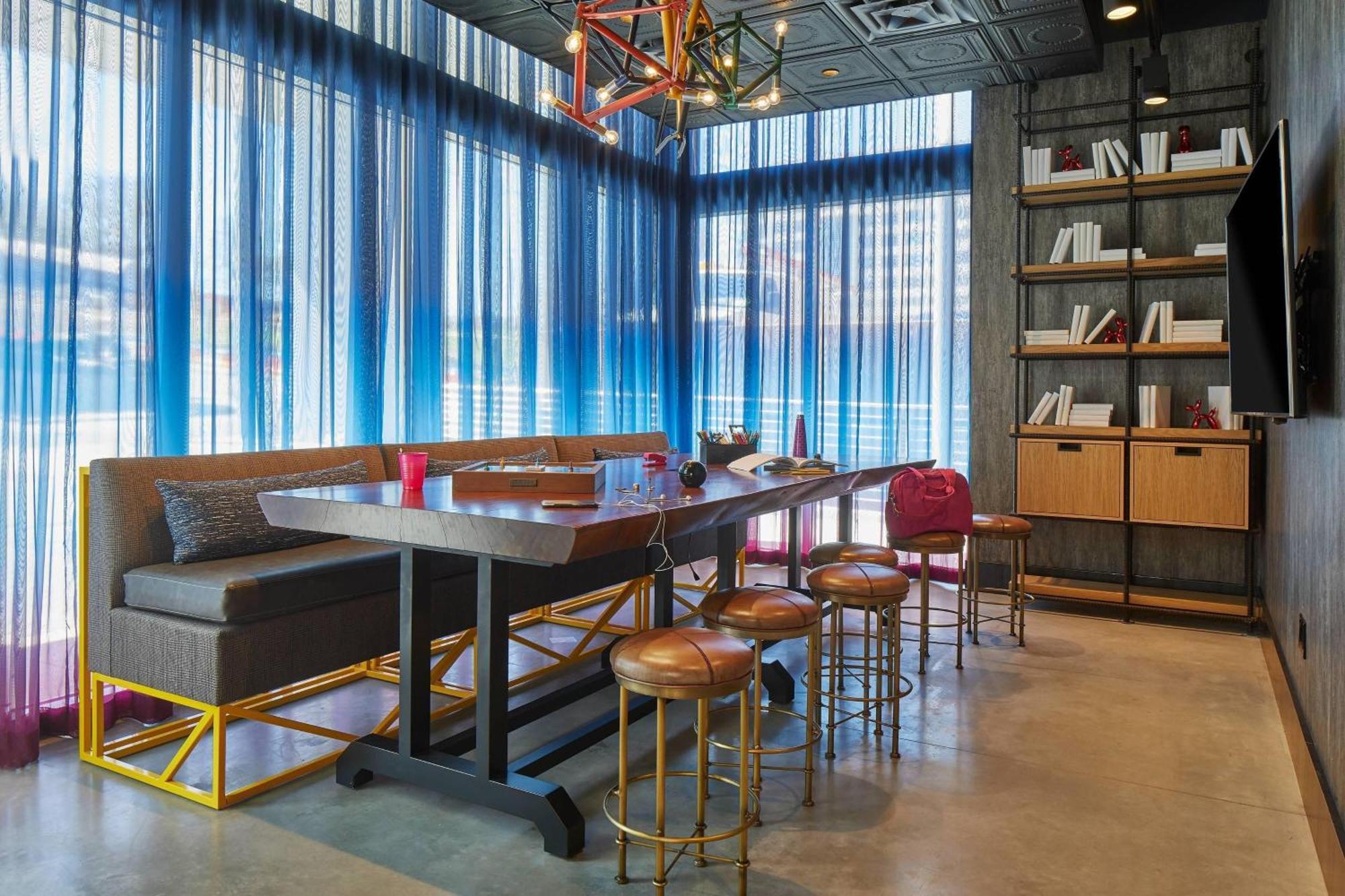 Moxy Atlanta Midtown Ξενοδοχείο Εξωτερικό φωτογραφία